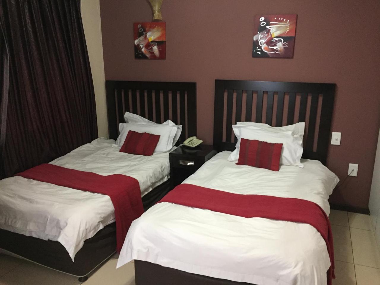 Fordsburg Inn Йоханесбург Екстериор снимка